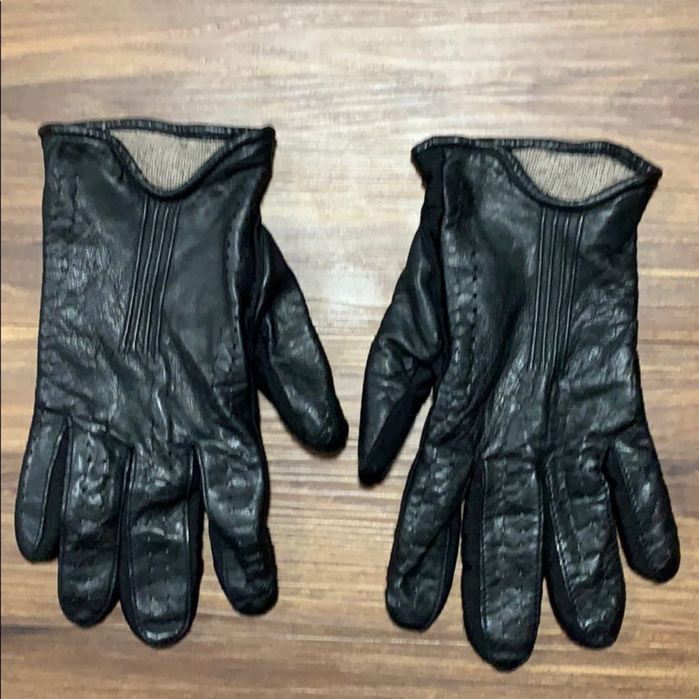 Roundtree and York Black Leather Gloves M